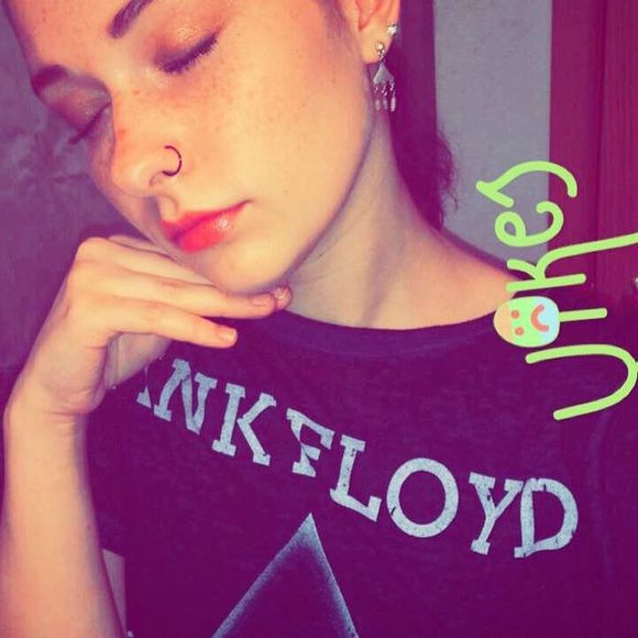 Meet your Posher, Amber - Picture 1 of 1